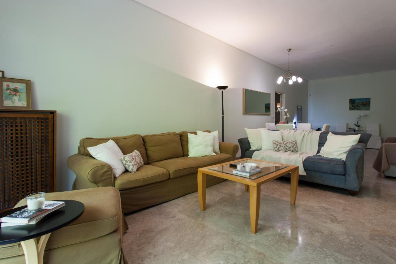 Lovely Apartment In Psychiko - Renovation May 2025 아테네 외부 사진