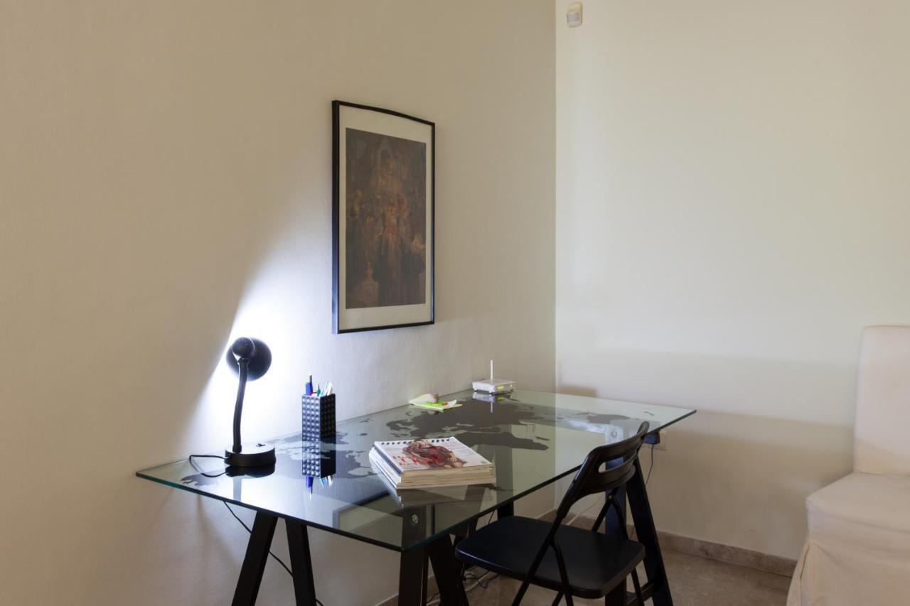 Lovely Apartment In Psychiko - Renovation May 2025 아테네 외부 사진