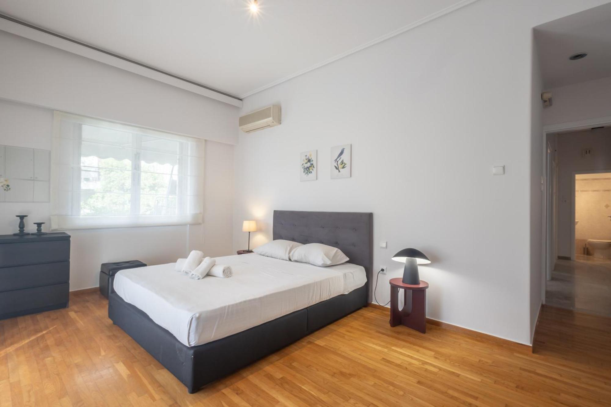 Lovely Apartment In Psychiko - Renovation May 2025 아테네 외부 사진