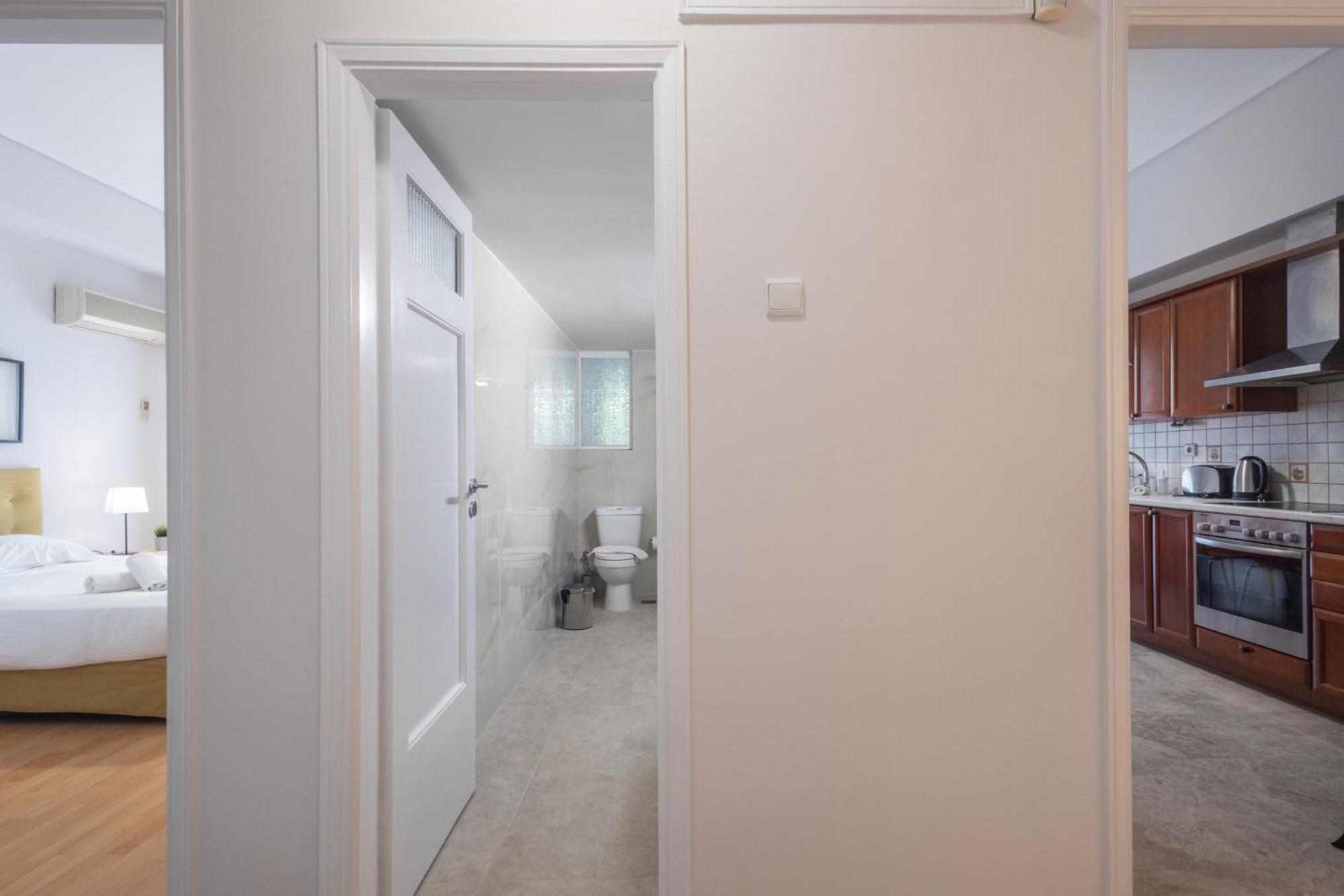 Lovely Apartment In Psychiko - Renovation May 2025 아테네 외부 사진
