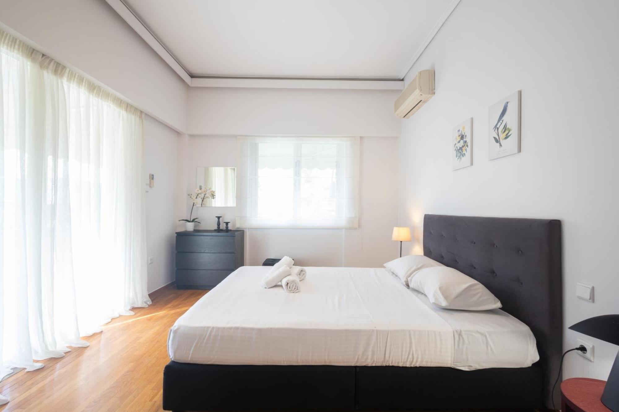 Lovely Apartment In Psychiko - Renovation May 2025 아테네 외부 사진